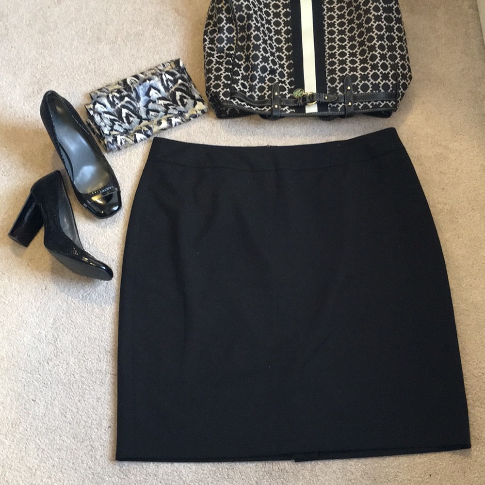 Jones NY stretch black pencil skirt